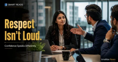 जब कोई आपकी बात की Respect नहीं करता: Assertive Communication क्या सिखाती है? Young professionals in a workplace meeting discussing respectfully while practicing Assertive Communication.