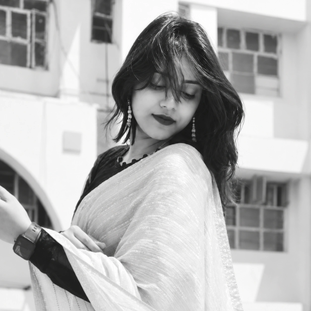 Nisha Singh Anju — lyricist of Hey Sun Rahe Ho Tum